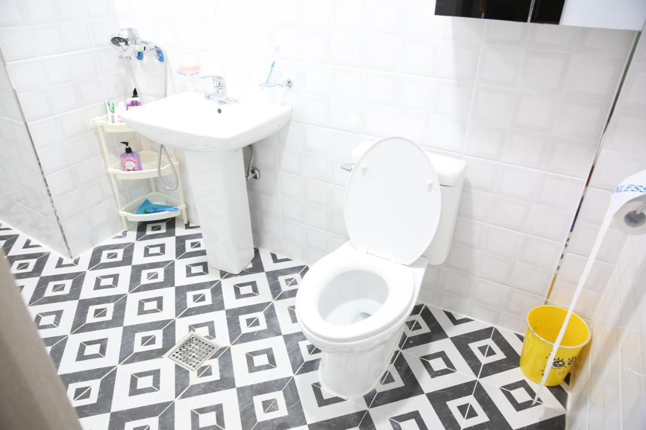 Coco Capsule Guesthouse Пусан Екстериор снимка